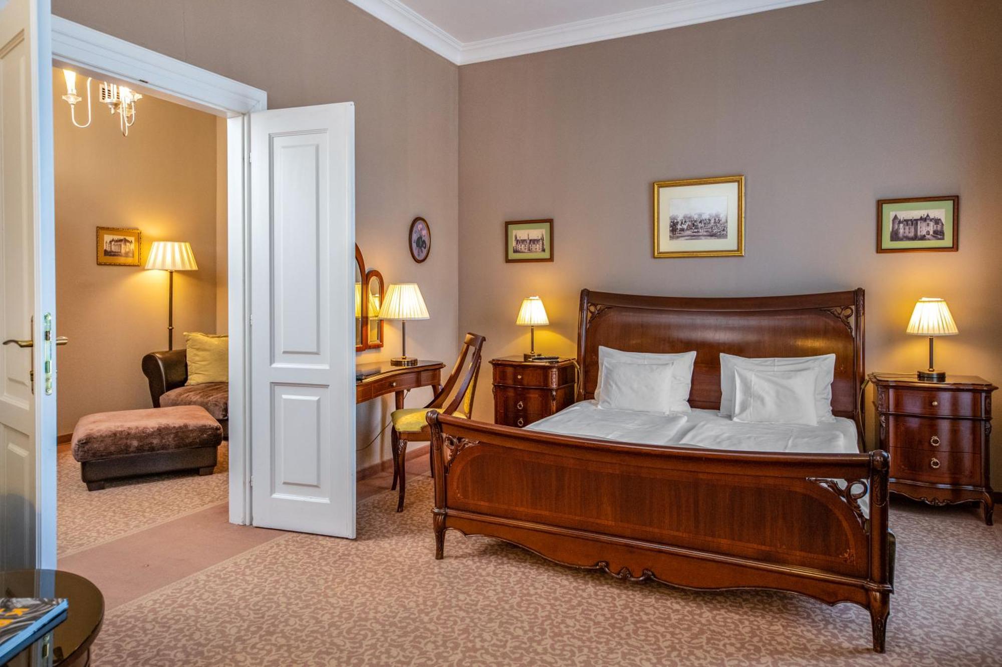 Hotel La Contessa Castle