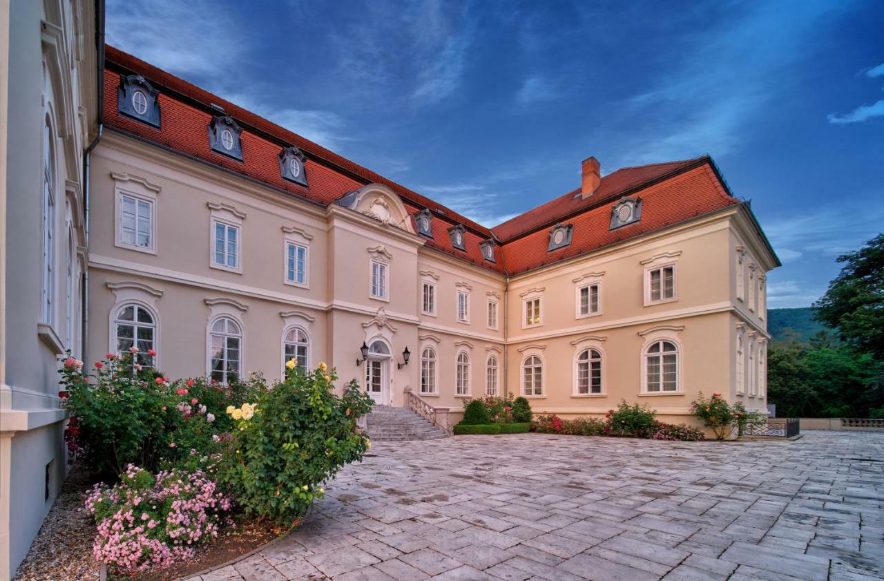 La Contessa Castle 4*